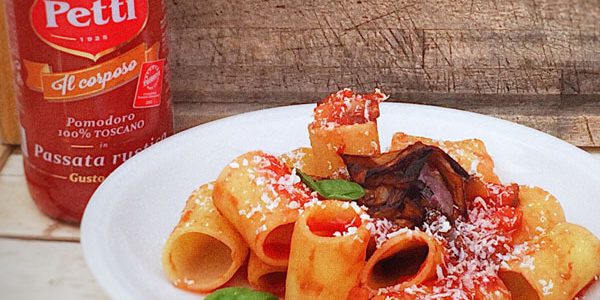 Paccheri alla norma: la ricetta | Pomodoro Petti Paccheri alla norma: la ricetta | Pomodoro Petti