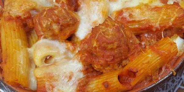 Rigatoni al forno con polpette: la ricetta | Pomodoro Petti