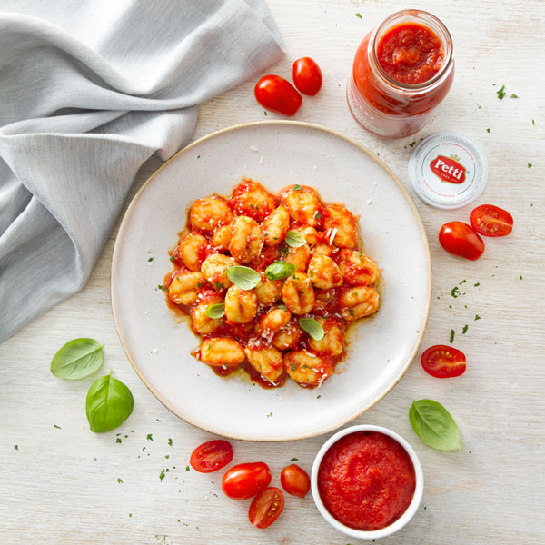 Gnocchi de tomate avec fromage pecorino